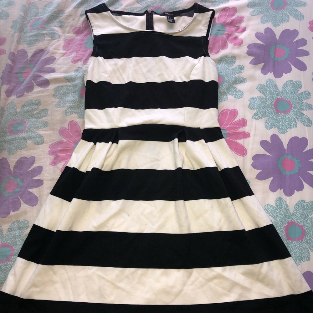 Flair dress